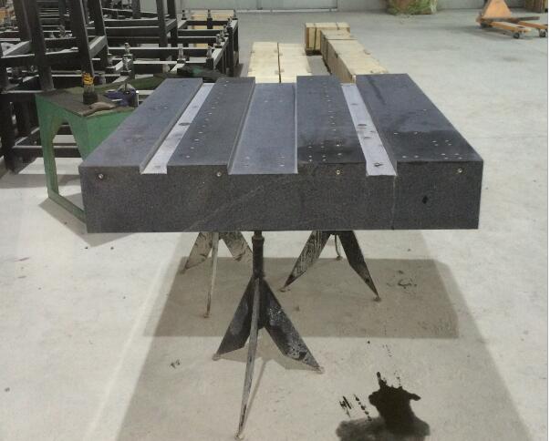 [大理石機(jī)械構(gòu)件]為什么高精密設(shè)備都喜歡用大理石機(jī)械構(gòu)件作為基座？