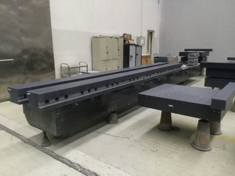 大理石平臺(tái):現(xiàn)代工業(yè)的精密基石 大理石平臺(tái):現(xiàn)代工業(yè)的精密基石