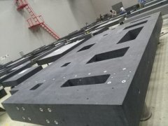 大理石構(gòu)件平臺(tái)是什么？揭秘高精度機(jī)械基座的選型與應(yīng)用